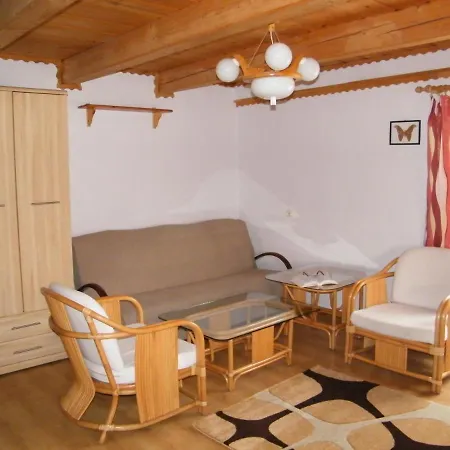 Podlas Lodge *